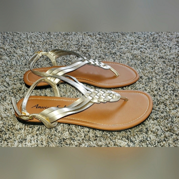 American Eagle| Gladiator Sandals - Picture 3 of 5
